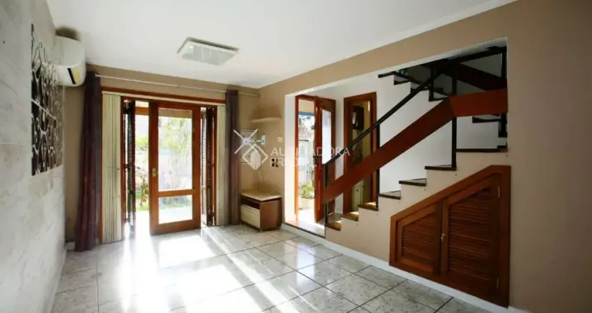 Casa com 3 quartos à venda na Rua Waldomiro Schapke, 730, Partenon, Porto Alegre