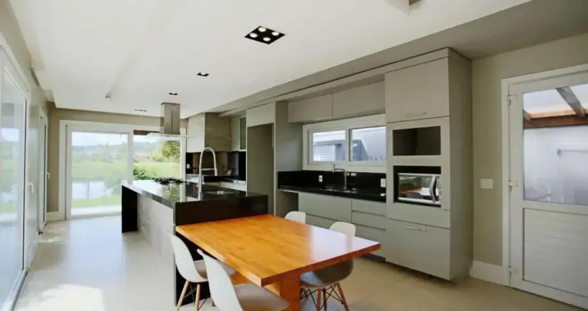 Casa em condomínio fechado com 3 quartos à venda na Avenida Juca Batista, 9000, Belém Novo, Porto Alegre