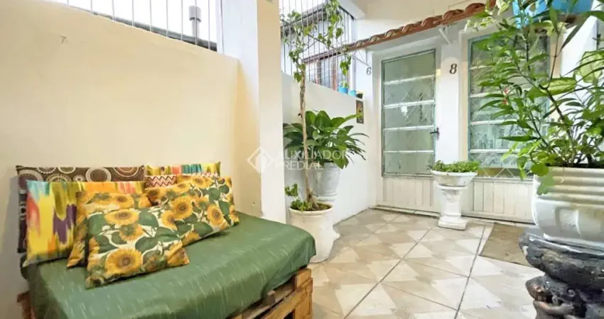 Terreno comercial à venda na Rua Paulino Chaves, 415, Santo Antônio, Porto Alegre