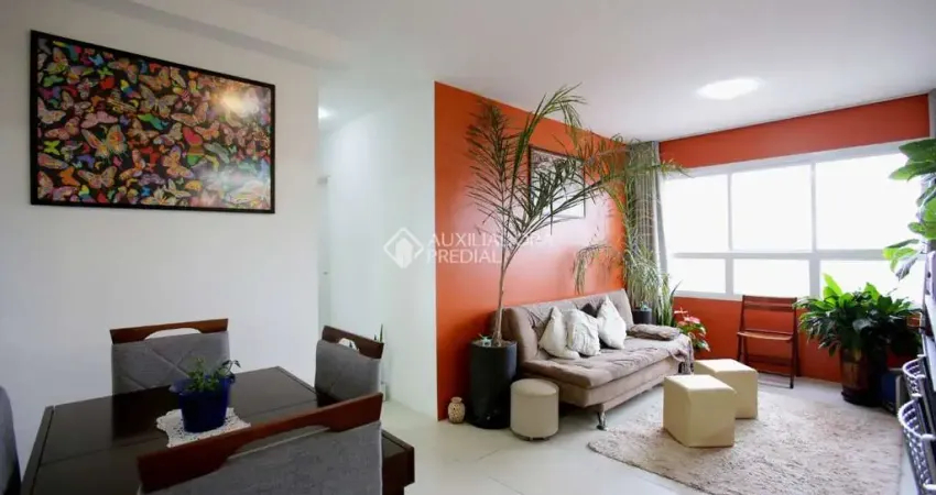 Apartamento com 3 quartos à venda na Rua Attílio Bilibio, 251, Jardim Carvalho, Porto Alegre