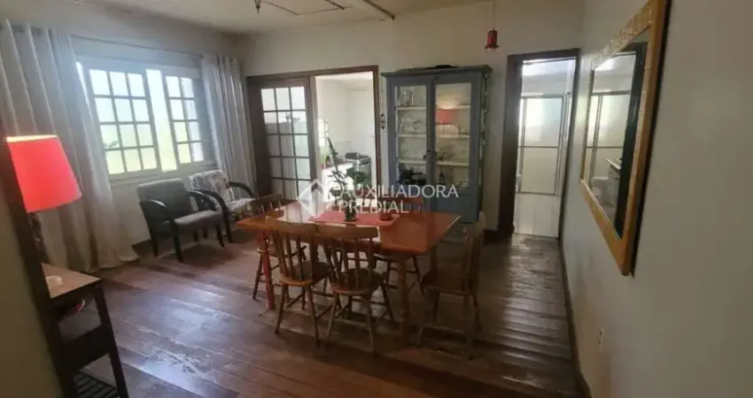 Casa com 3 quartos à venda na Rua Coronel Feijó, 618, Higienópolis, Porto Alegre