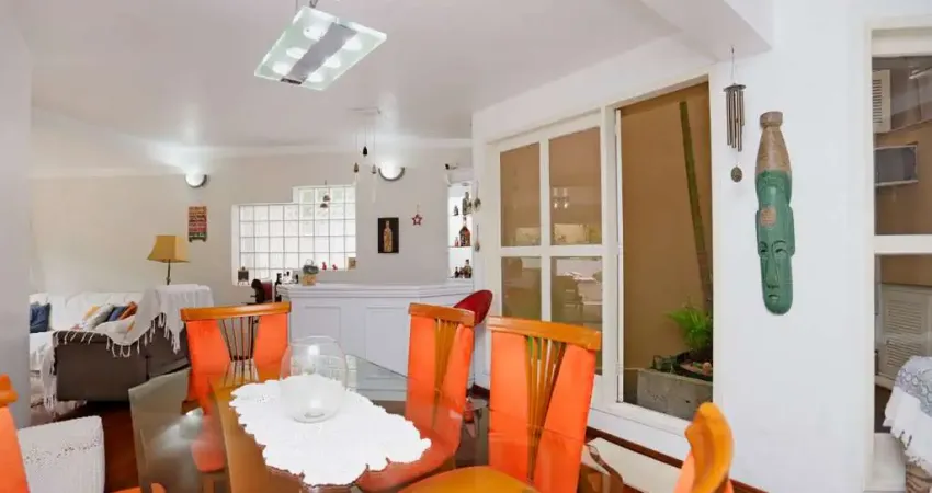 Casa com 3 quartos à venda na Rua São Francisco de Assis, 54, Santo Antônio, Porto Alegre