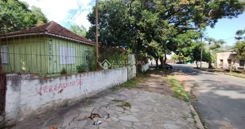 Casa com 1 quarto à venda na Rua Pedro Souza, 200, Vila João Pessoa, Porto Alegre