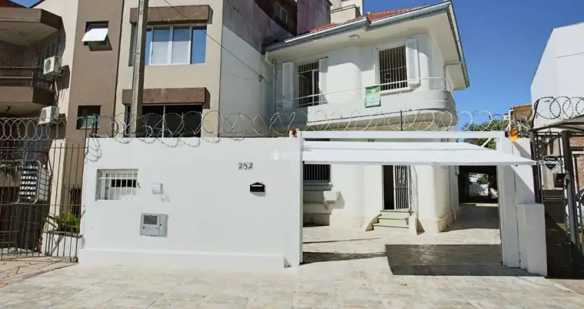 Casa com 2 quartos à venda na Rua João Guimarães, 252, Santa Cecília, Porto Alegre