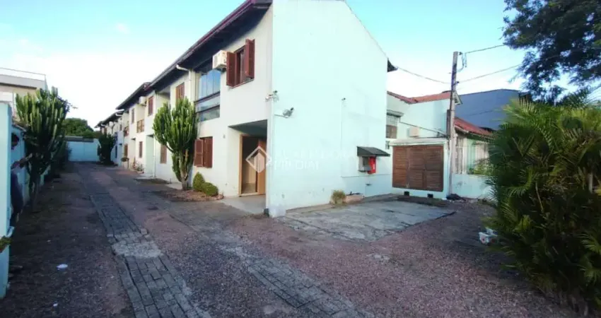 Casa em condomínio fechado com 2 quartos à venda na Rua Dona Firmina, 170, Vila São José, Porto Alegre