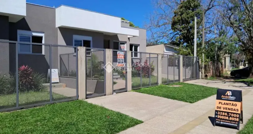 Casa com 2 quartos à venda na Rua Criciúma, 29, Guarujá, Porto Alegre
