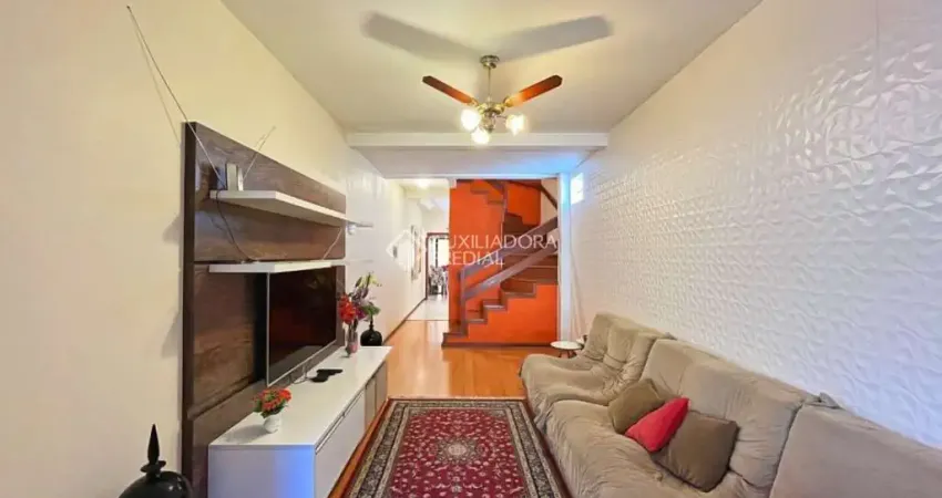 Casa com 3 quartos à venda na Rua São Manoel, 1840, Rio Branco, Porto Alegre