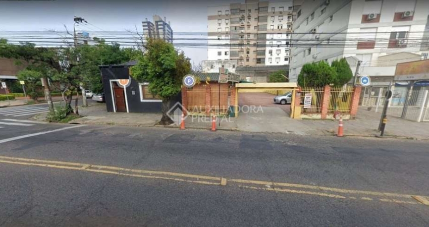 Terreno em condomínio fechado à venda na Rua Santana, 1303, Farroupilha, Porto Alegre