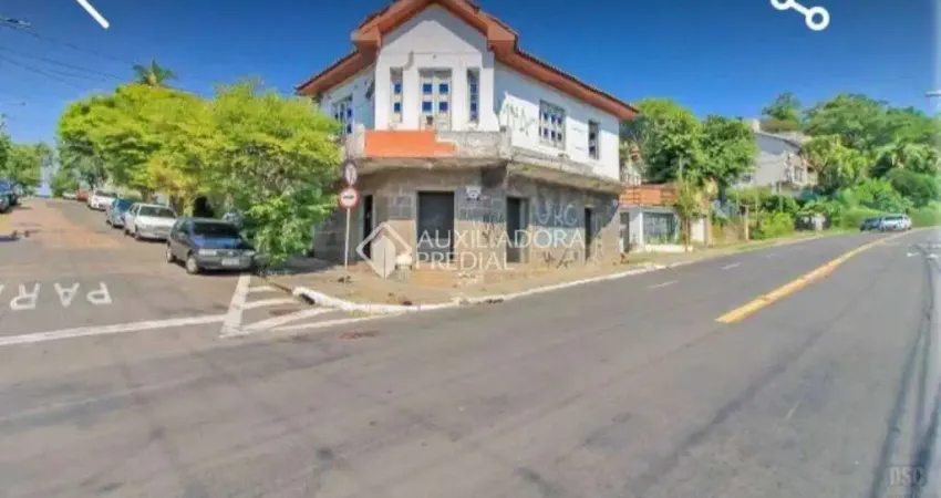 Casa com 3 quartos à venda na Rua Padre João Batista Reus, 911, Vila Conceição, Porto Alegre