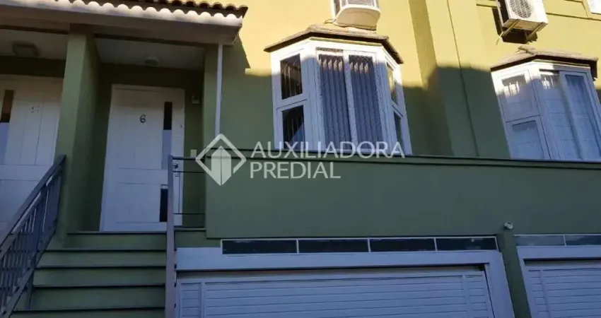 Casa com 3 quartos à venda na Rua Conde da Figueira, 459, Vila Jardim, Porto Alegre