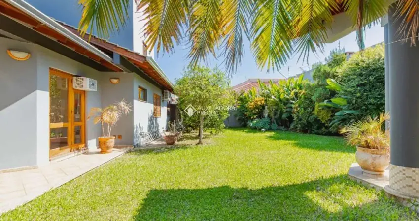 Casa com 3 quartos à venda na Rua dos Girassóis, 242, Igara, Canoas