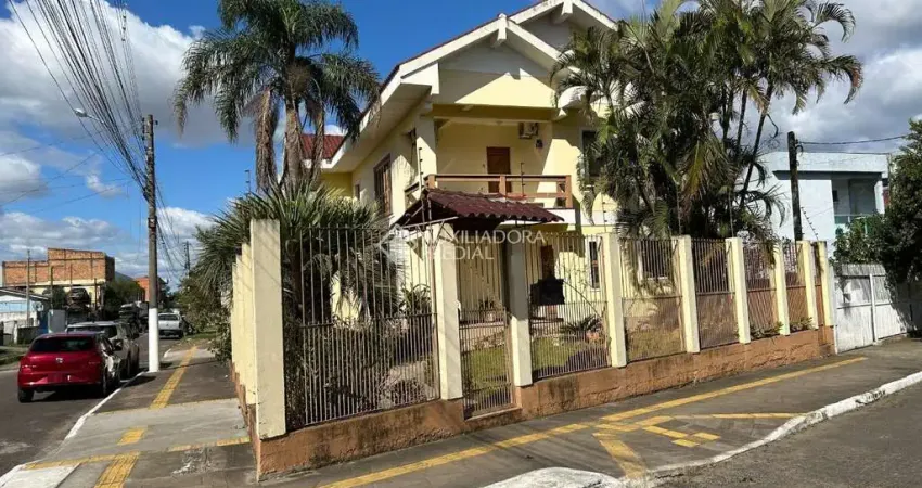 Casa com 3 quartos à venda na Guarulhos, 96, Parque Florido, Gravataí