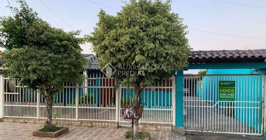 Casa com 4 quartos à venda na Quadra D Quatro B, 12, Guajuviras, Canoas