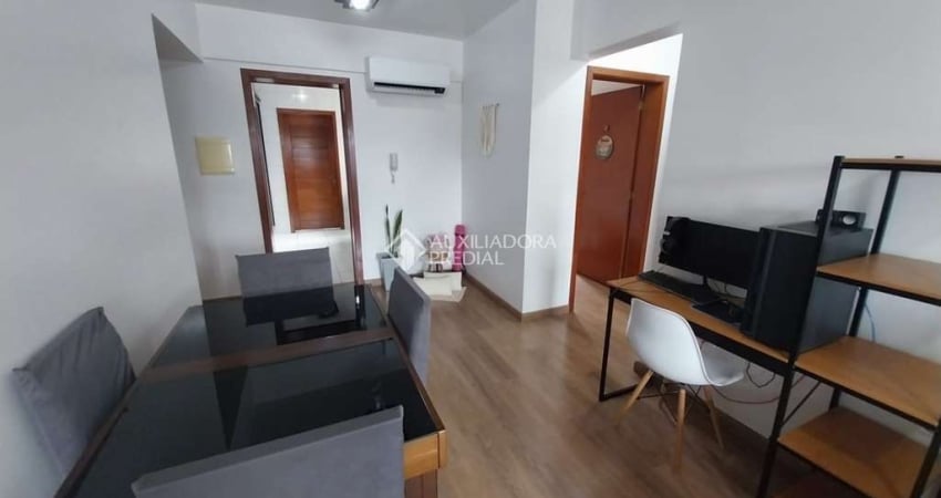 Apartamento com 2 quartos à venda na Rua Garibaldi, 124, Niterói, Canoas