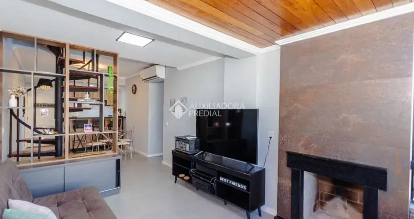 Apartamento com 3 quartos à venda na Rua Sapê, 410, Passo da Areia, Porto Alegre