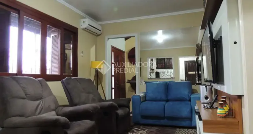Casa com 3 quartos à venda na Rua Osvaldo Optiz, 522, Estância Velha, Canoas