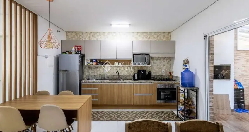 Casa com 3 quartos à venda na Avenida Armando Fajardo, 2175, Igara, Canoas