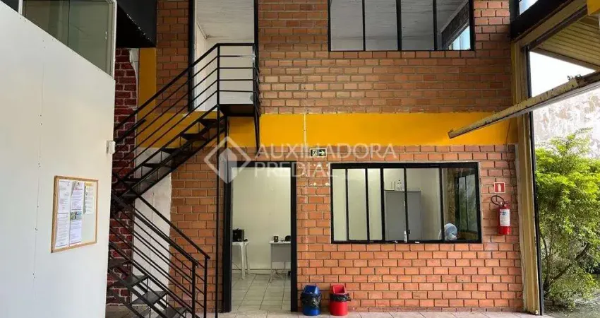 Barracão / Galpão / Depósito à venda na Rua São Joaquim, 225, Estância Velha, Canoas