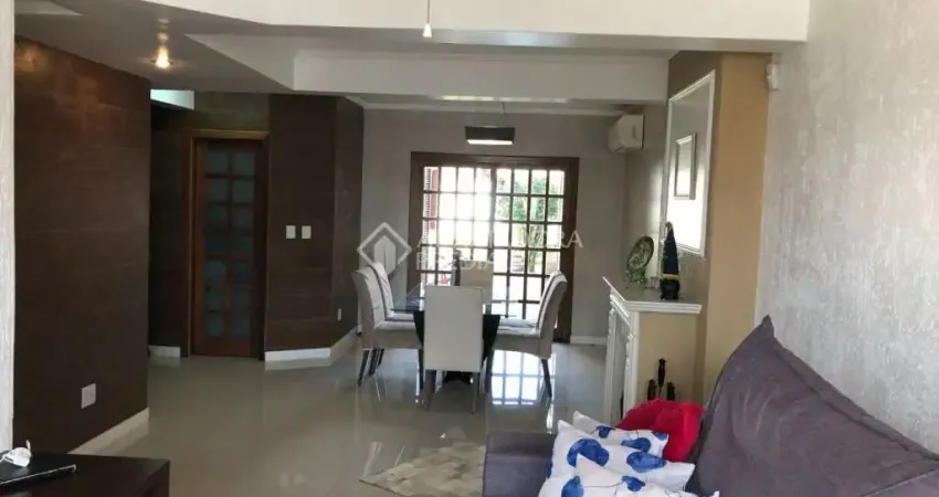 Casa em condomínio fechado com 4 quartos à venda na Rua Capistrano de Abreu, 771, Niterói, Canoas