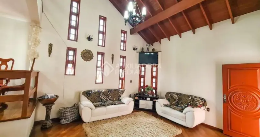 Casa em condomínio fechado com 4 quartos à venda na Rua Vista Alegre, 215, Nossa Senhora das Graças, Canoas