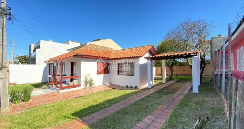 Casa com 3 quartos à venda na Rua Iraí, 236, Niterói, Canoas