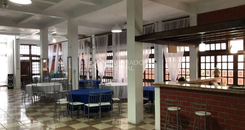 Casa comercial à venda na Rua Quaraí, 324, Niterói, Canoas