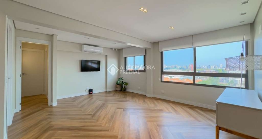 Apartamento com 3 quartos à venda na Rua Cipó, 392, Passo da Areia, Porto Alegre