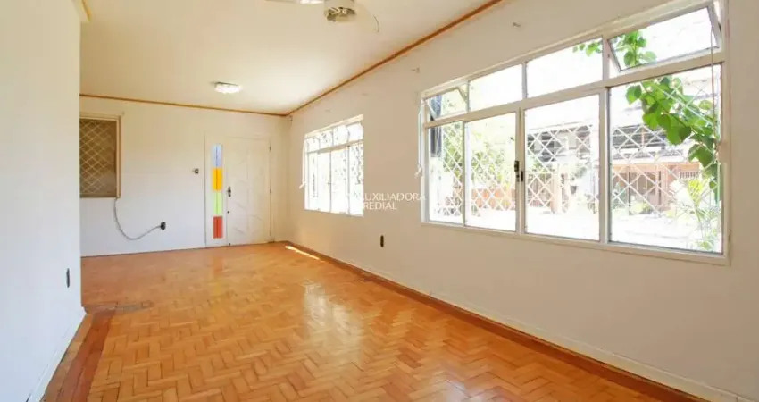 Casa em condomínio fechado com 3 quartos à venda na Rua Doutor Alberto Albertini, 275, São Sebastião, Porto Alegre