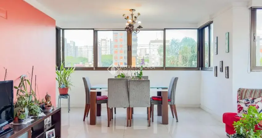 Apartamento com 3 quartos à venda na Rua Líbero Badaró, 273, Passo da Areia, Porto Alegre