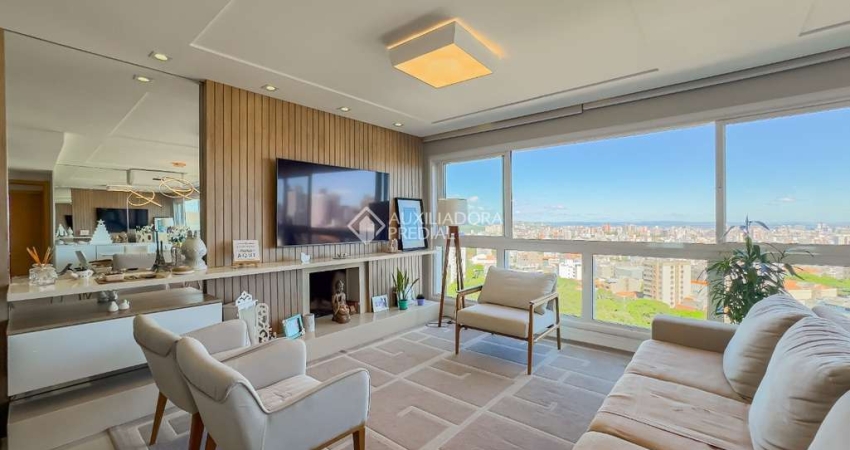 Apartamento com 3 quartos à venda na Rua Curvelo, 200, Petrópolis, Porto Alegre