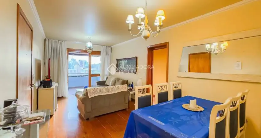 Apartamento com 3 quartos à venda na Rua General Pedro Bittencourt, 280, Passo da Areia, Porto Alegre