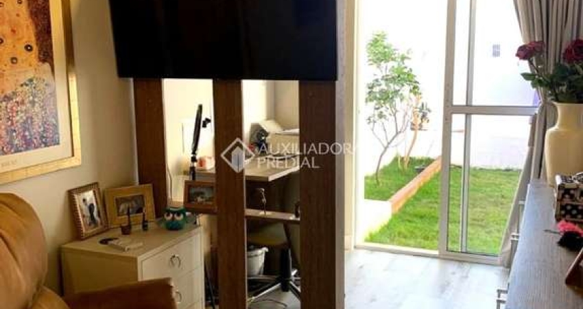 Casa com 2 quartos à venda na Rua das Caravelas, 628, Vila Ipiranga, Porto Alegre