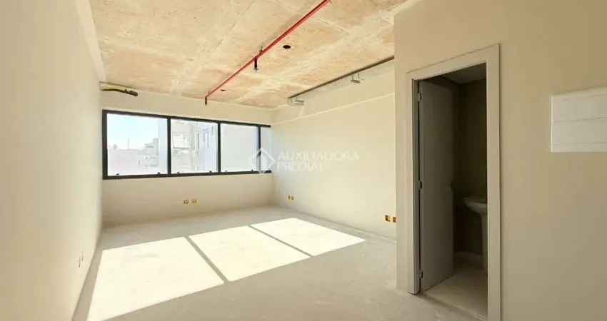 Sala comercial à venda na Avenida Cristóvão Colombo, 1800, Floresta, Porto Alegre