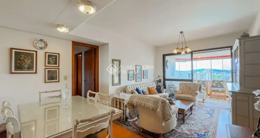 Apartamento com 3 quartos à venda na Avenida Borges de Medeiros, 3200, Menino Deus, Porto Alegre