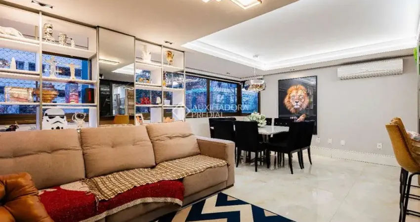 Apartamento com 3 quartos à venda na Rua Líbero Badaró, 202, Passo da Areia, Porto Alegre