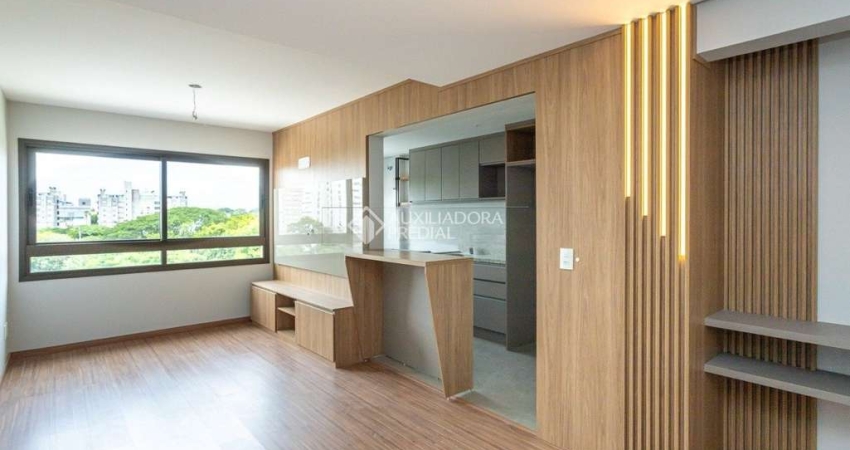 Apartamento com 2 quartos à venda na Praça Doutor Gastão Santos, 38, Passo da Areia, Porto Alegre