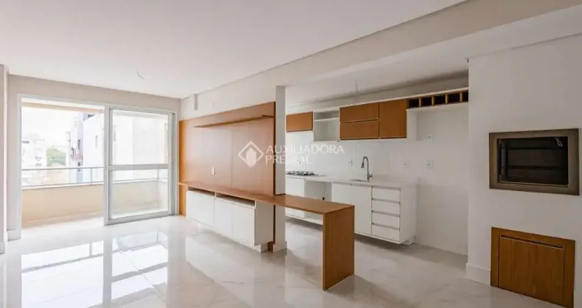 Apartamento com 3 quartos à venda na Rua Roque Calage, 247, Passo da Areia, Porto Alegre