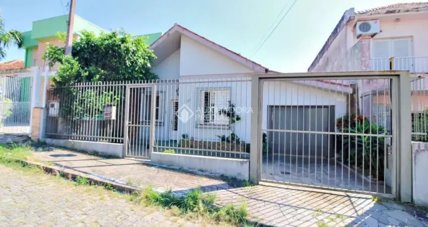 Casa com 4 quartos à venda na Rua General Cunha Louzada, 100, Glória, Porto Alegre