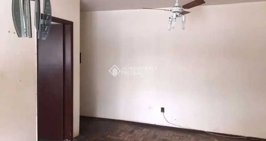 Apartamento com 2 quartos à venda na Rua Cipó, 861, Passo da Areia, Porto Alegre
