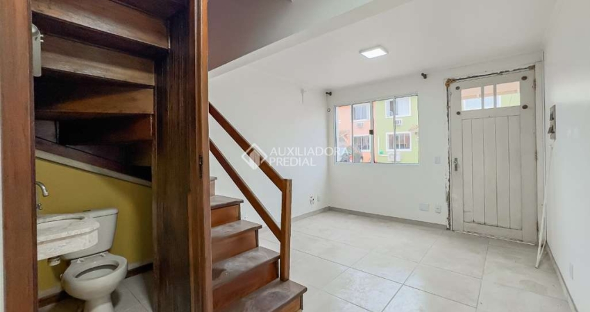Casa em condomínio fechado com 2 quartos à venda na Avenida Faria Lobato, 1120, Sarandi, Porto Alegre