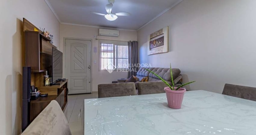 Casa com 2 quartos à venda na Rua Vereador Terezio Meireles, 35, Jardim Leopoldina, Porto Alegre
