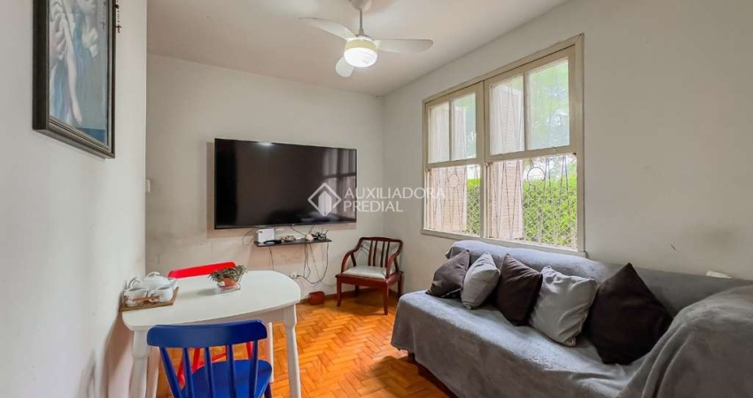 Apartamento com 2 quartos à venda na Rua Roque Calage, 180, Passo da Areia, Porto Alegre