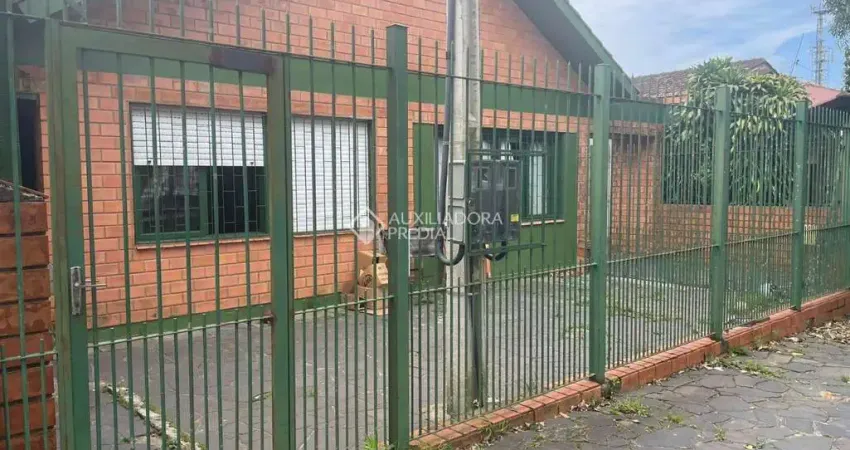 Casa com 3 quartos à venda na Avenida Alberto Pasqualini, 932, Jardim Itu Sabará, Porto Alegre
