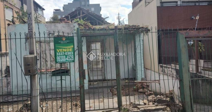 Casa com 2 quartos à venda na Avenida João Wallig, 811, Passo da Areia, Porto Alegre