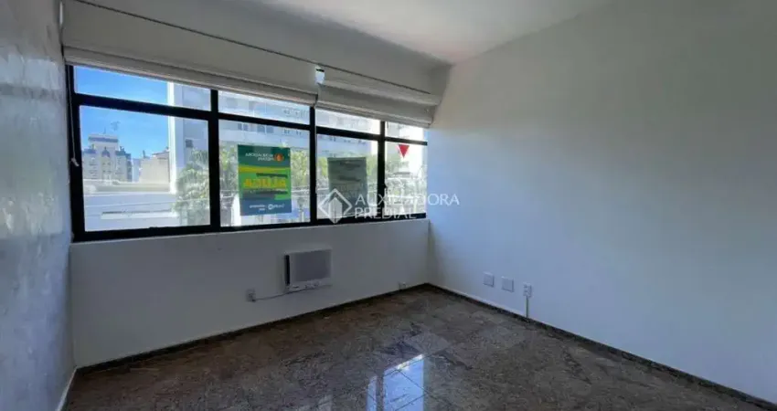 Sala comercial à venda na Rua Paulo Setúbal, 25, Passo da Areia, Porto Alegre