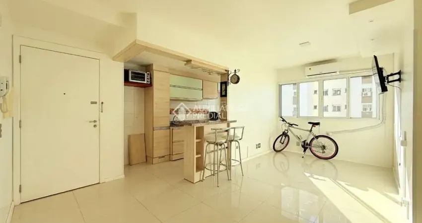 Apartamento com 2 quartos à venda na Rua Antônio Joaquim Mesquita, 570, Passo da Areia, Porto Alegre