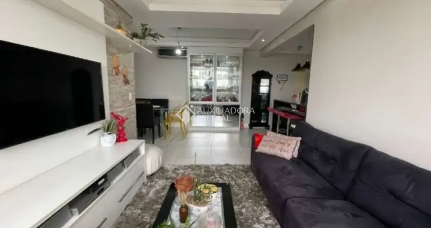 Apartamento com 3 quartos à venda na Avenida João Wallig, 620, Passo da Areia, Porto Alegre