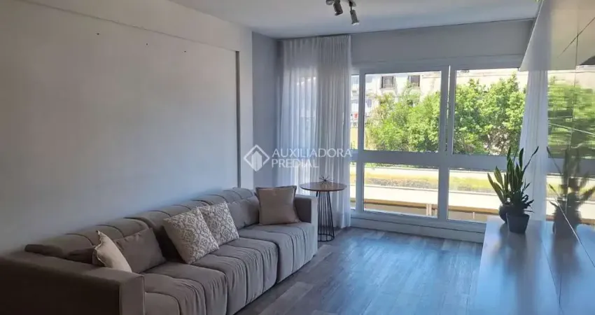 Apartamento com 3 quartos para alugar na Rua Mata Bacelar, 331, Auxiliadora, Porto Alegre