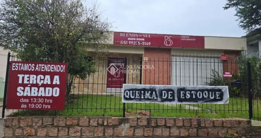 Casa com 2 quartos à venda na Avenida Brasília, 257, Vila Ipiranga, Porto Alegre