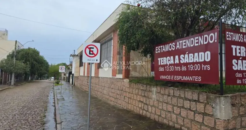 Casa comercial à venda na Avenida Brasília, 257, Vila Ipiranga, Porto Alegre